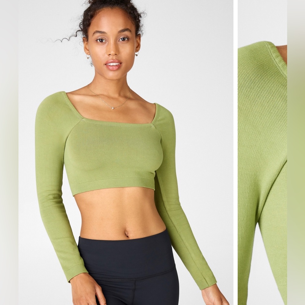 NWT cropped ribbed green long sleeve top with square neckline medium Fabletics